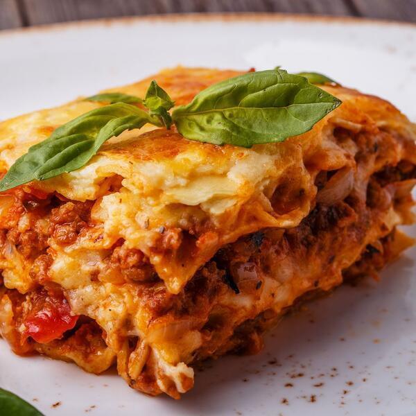 Lasagne (3Kg) for 12 p. Lasagne (3Kg) for 12 p.