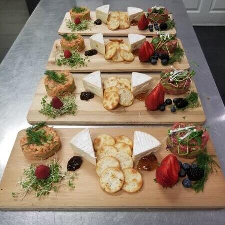 Tartar & cheese 1 board for 2 persons Tartar & cheese 1 board for 2 persons